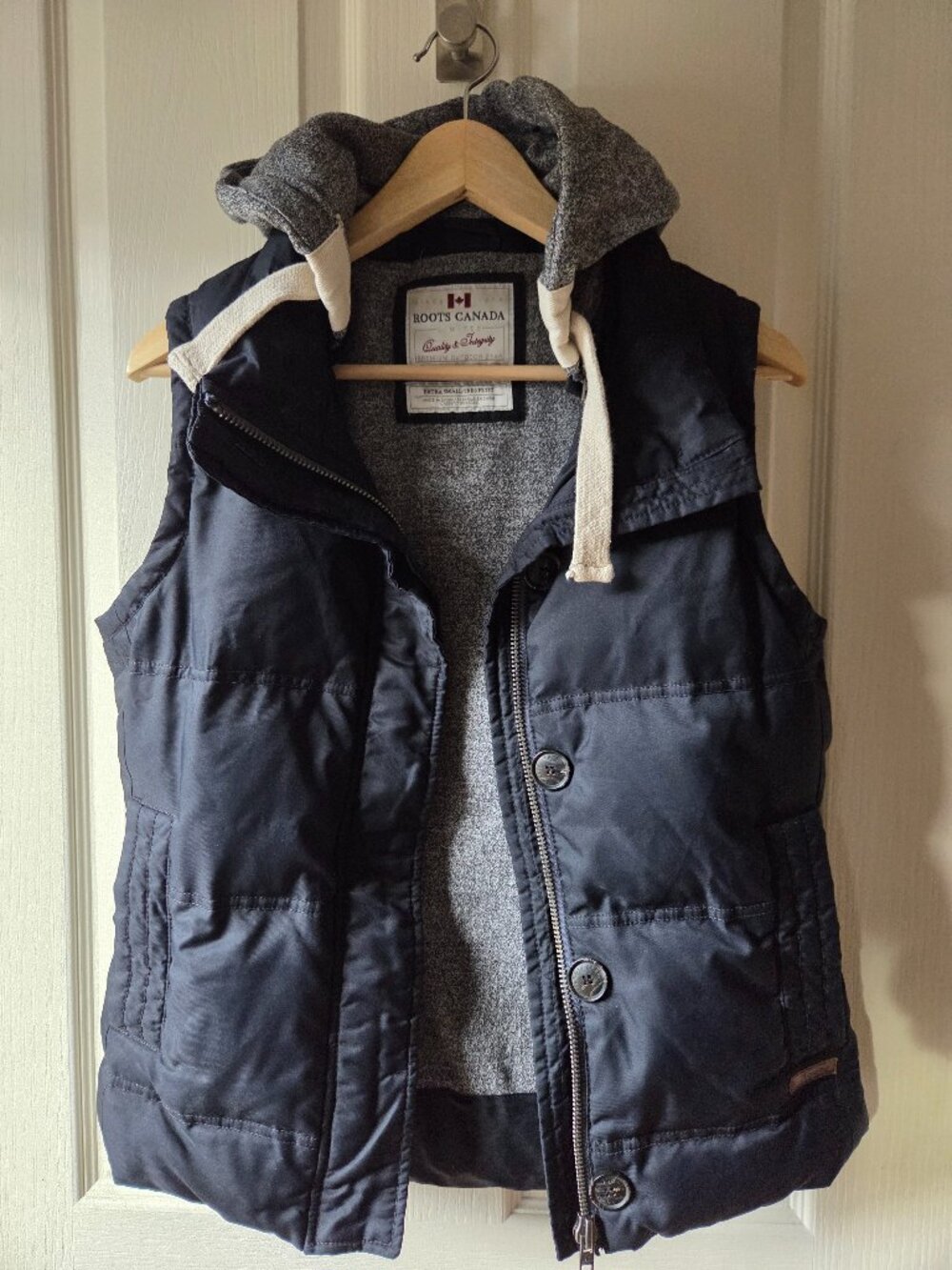 Like New - Roots XS Vest (Duck down/feather)